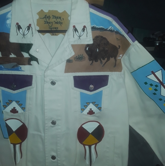 Muraled jacket - Picture 2 of 7